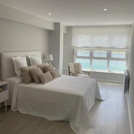 Golden Views * ויביירו