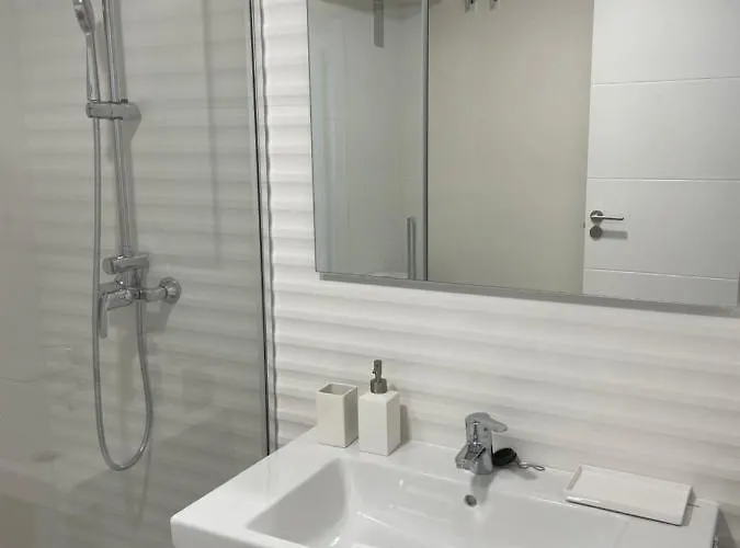 Golden Views Daire Viveiro